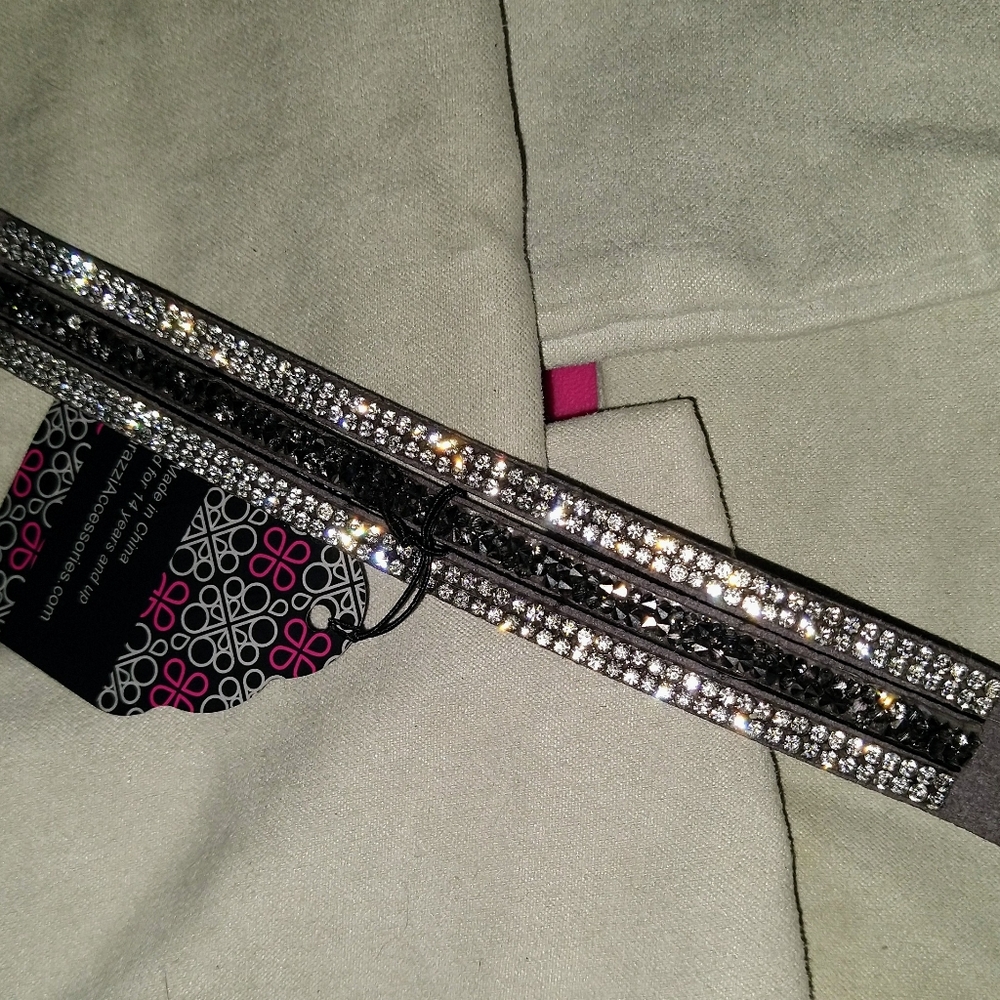 Snap bracket